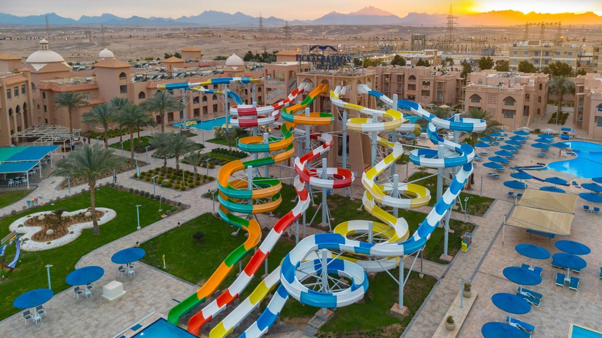 Pickalbatros Aqua Park - Хургада
